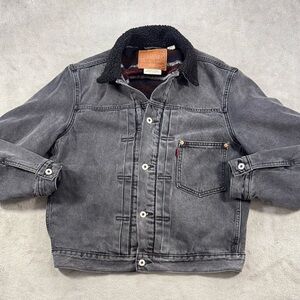 Levi’s Lined Type 1 Black Trucker Jacket Size Medium Sherpa Collar